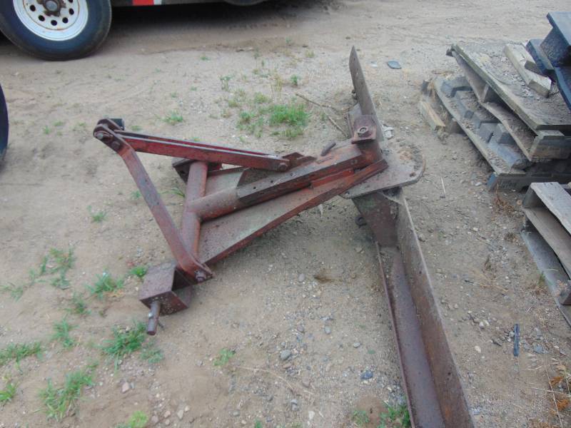 lot 23 image: 3-Point Scrapper Blade