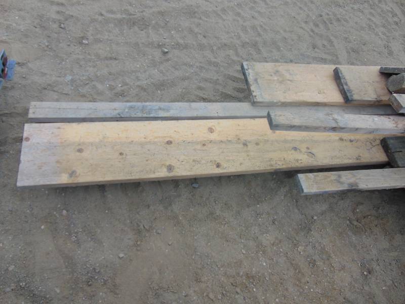 lot 25 image: Misc Lot of Lumber