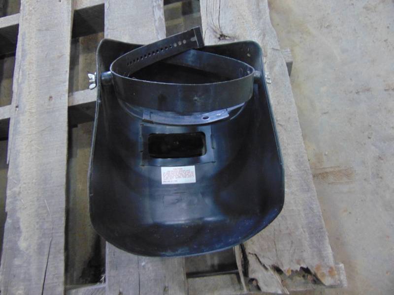lot 27 image: Welding Helmet
