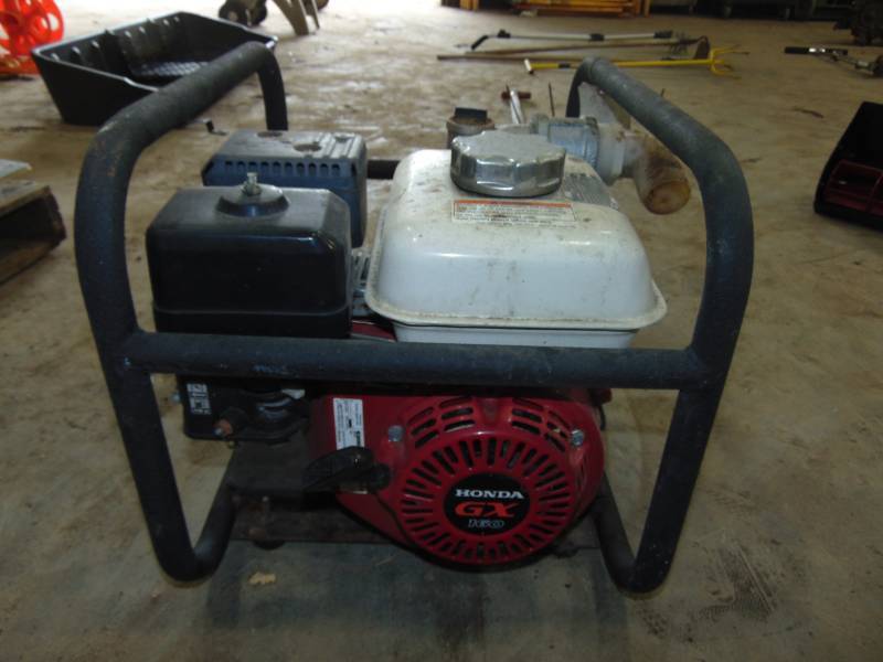 lot 66 image: Water Pump With Honda Engine
