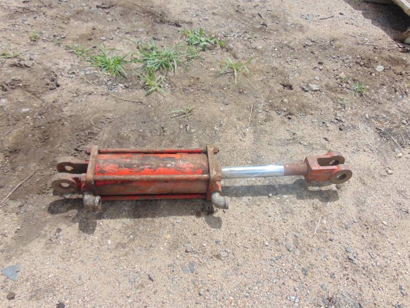 lot 114 image: Hydraulic Cylinder