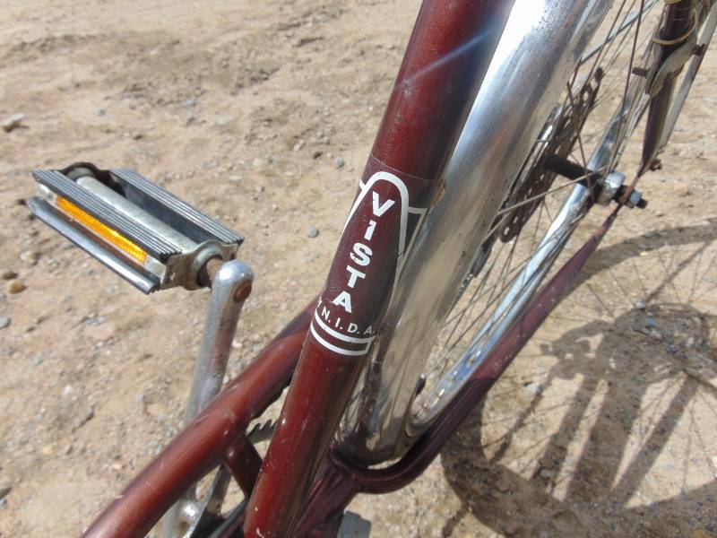 lot 116 image: Vista Pedal Bike