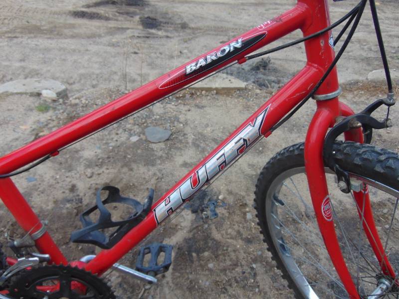 lot 122 image: Huffy Pedal Bike