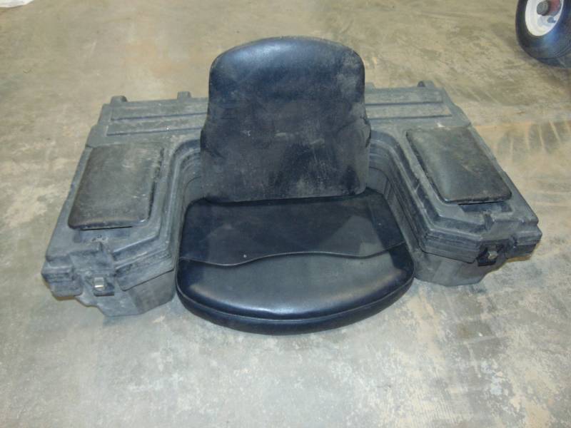 lot 146 image: Panther Atv Cargo Box