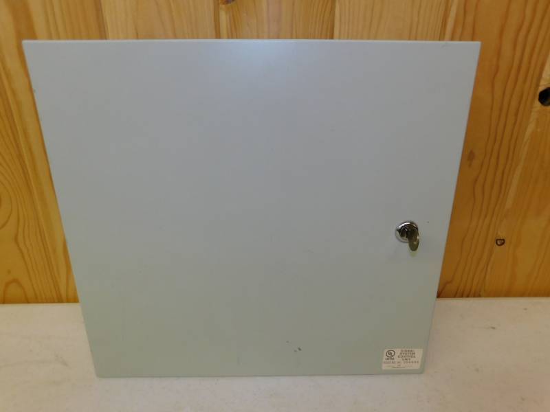 lot 24 image: Signal System Control Unit Box