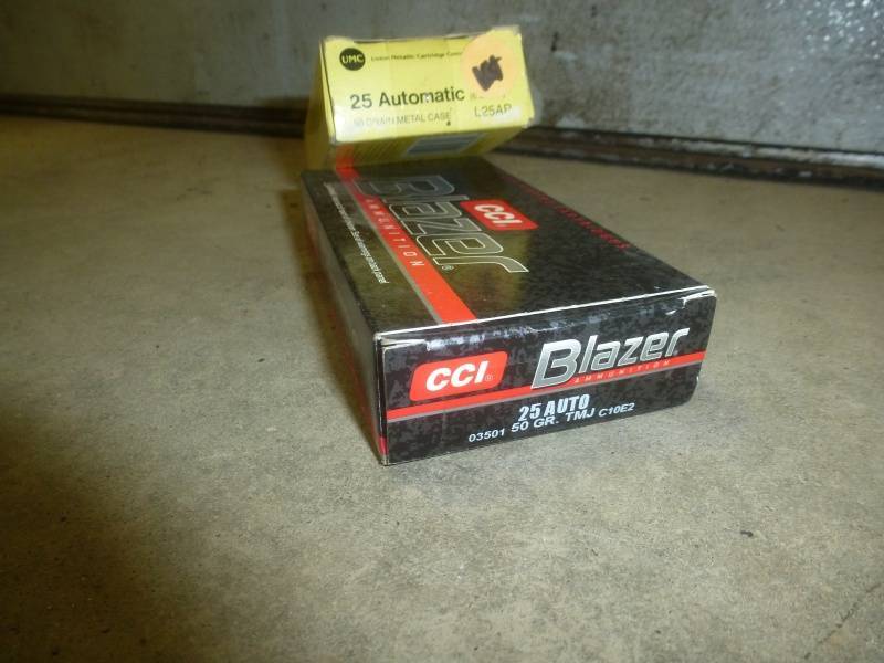 lot 73A image: Ammo 25 Auto