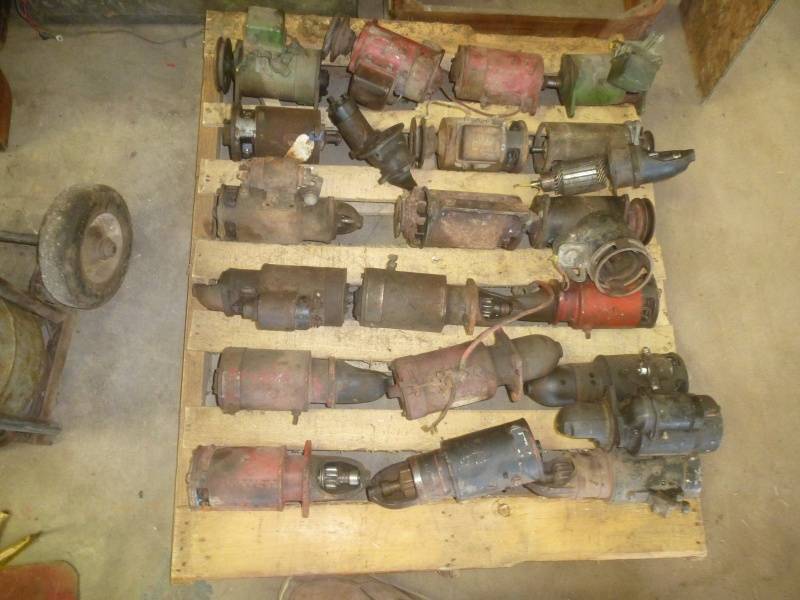 lot 76 image: 1950s Tractor Starters & Alternators