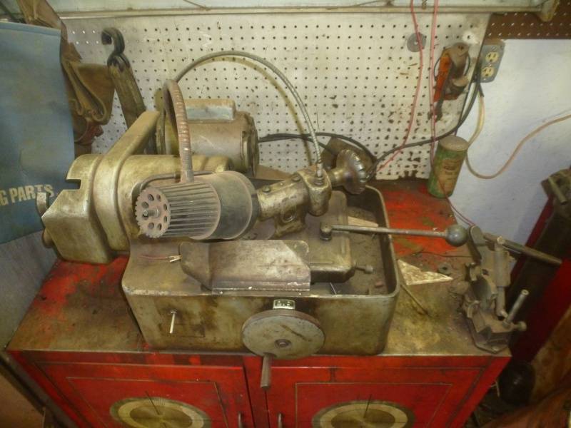 lot 81 image: Valve Grinder