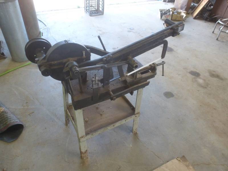 lot 86 image: Amish Hack Saw
