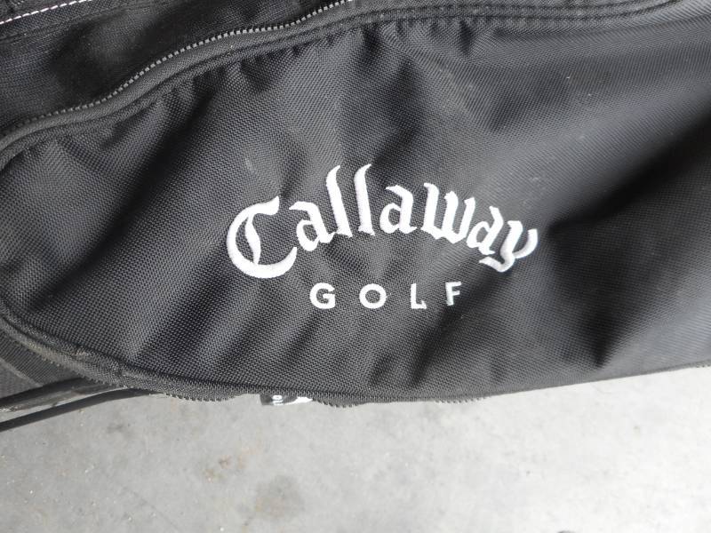 lot 28 image: Callaway Golf Bag with Clubs