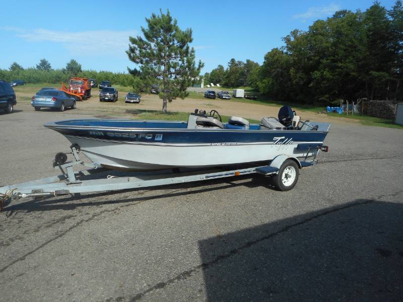 lot 4 image: 1986 Tuffy Rampage 160 Sportsman 16 fiberglass