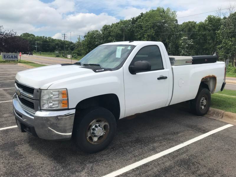 2008 CHEVY SILVERADO 2500 PICKUP  - 6.0 LITER VORTEC 34 TON - WEATHER GUARD TOOL BOXES - AIR WORKS - NICE TRUCK   (#1401)