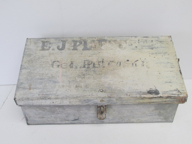 lot 27 image: Antique Galvanized Steel Primitive Mailbox wGhost Lettering