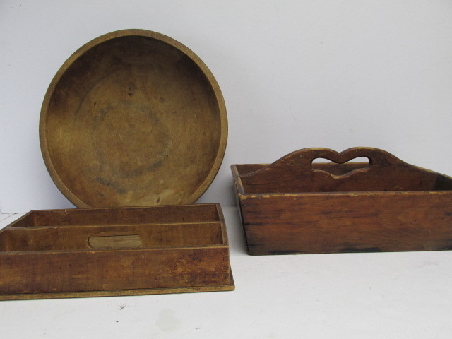 lot 55 image: Antique Primitive Wooden Carrier Boxes & Stretcher Bowl