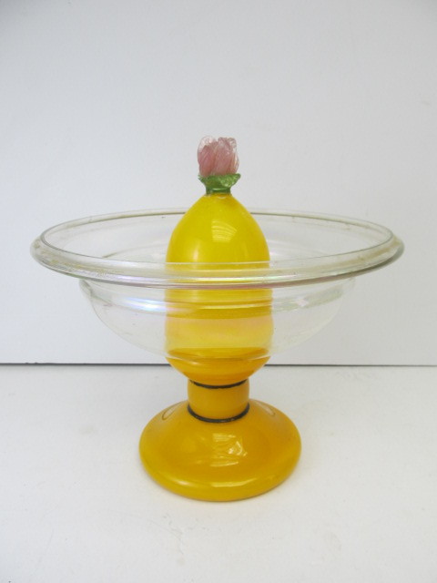 lot 66 image: Old Vintage Czechoslovakian Art Glass Lighted Punch Bowl