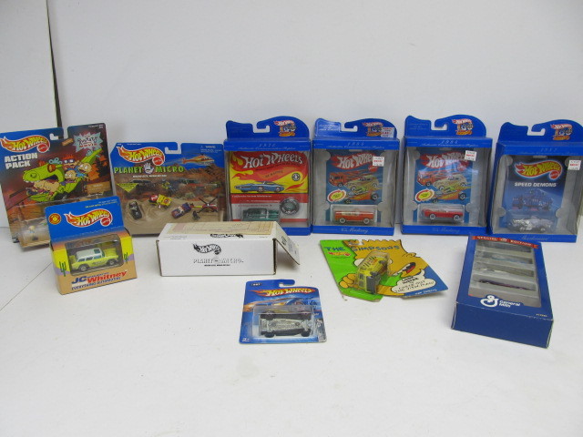 lot 75 image: Lot of Brand New Unopened HOT WHEELS Diecast Cars