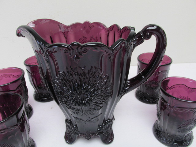 lot 142 image: Vintage Amethyst Glass Iced Tea Pitcher & (6) Glasses Set