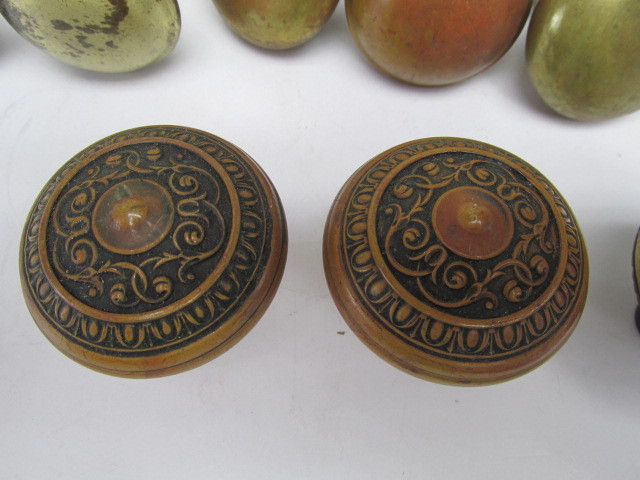 lot 148 image: Lot of Vintage & Antique Doorknobs