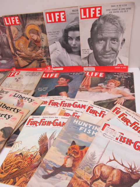 lot 176 image: Nice Lot of Old Vintage Magazines etc