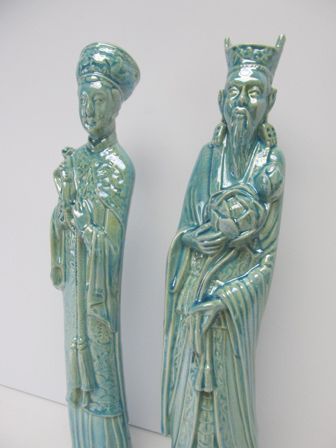 lot 205 image: Large Vintage Mid Century Oriental Art Pottery Figurines