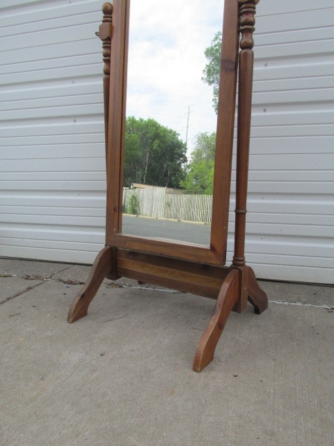 lot 225 image: Full Size Bedroom Mirror Stand