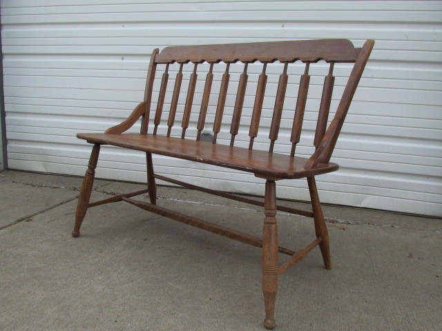 lot 227 image: Vintage Wooden Windsor Back Bench