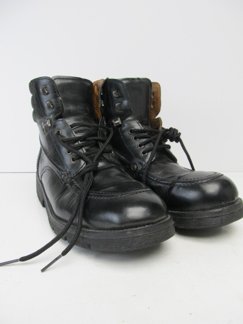lot 234 image: NICE Black Leather Mens Work Boots - Size 11
