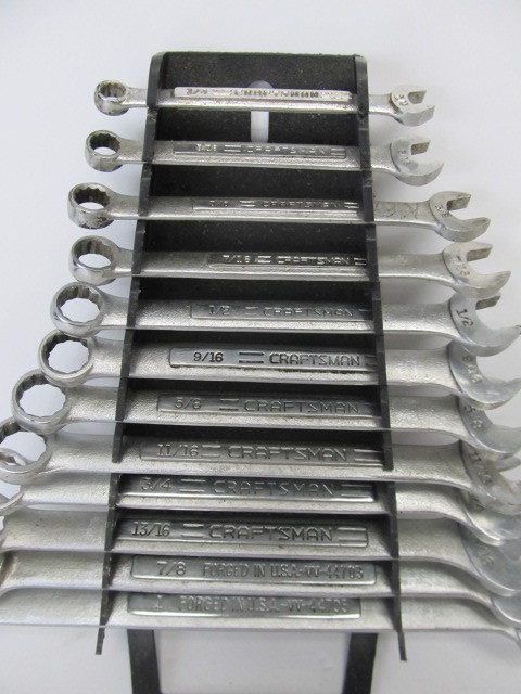 lot 235 image: Set of CRAFTSMAN Combination Wrenches wRack