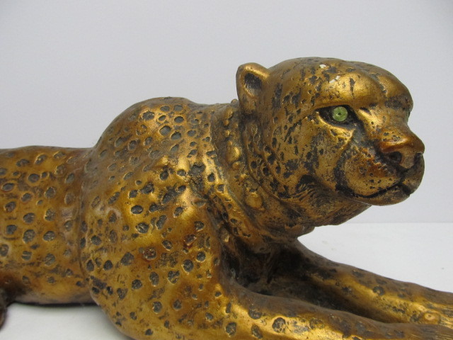 lot 246 image: Large Vintage Ceramic Leopard Statue #2