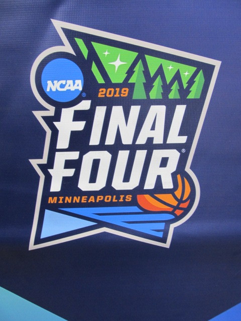lot 210 image: Large Authentic Vinyl 2019 FINAL FOUR Minneapolis Stadium Banner