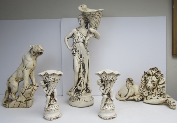 lot 189 image: Group of Large Statues Garden Lions etc