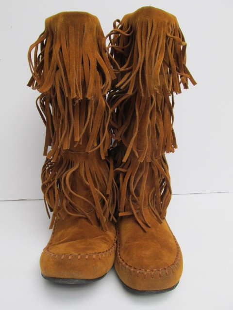 lot 267 image: Womens Tan Cow Suede Fringe Boots - Size 8