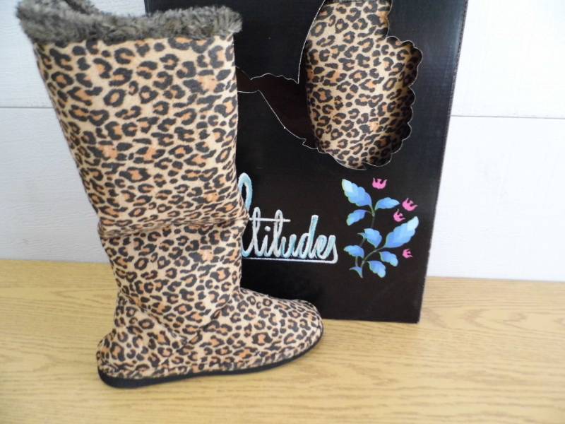 CiccaBella Slippers  Boots