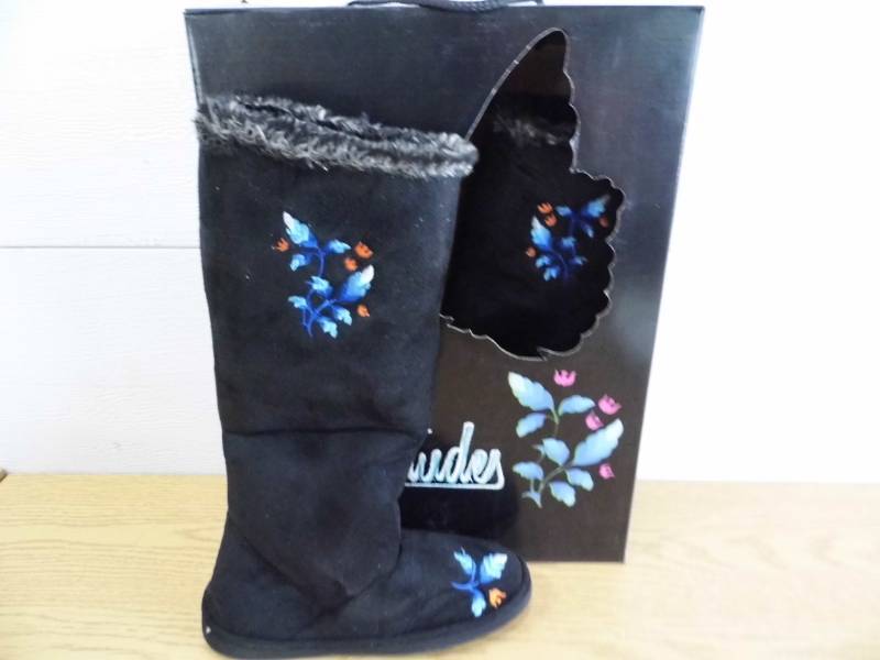 CiccaBella Slippers  Boots