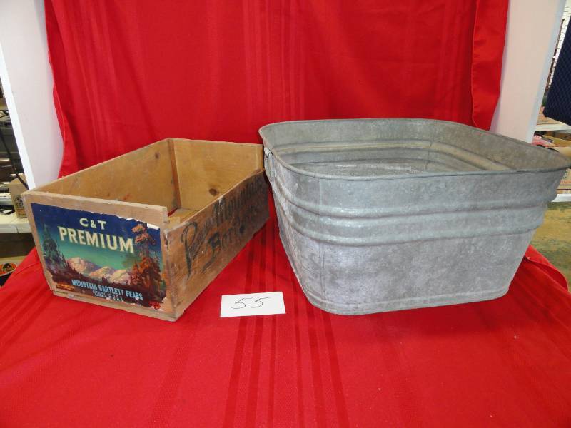 lot 55 image: Galvanized Tub and Mountain Bartlett Pears Crate