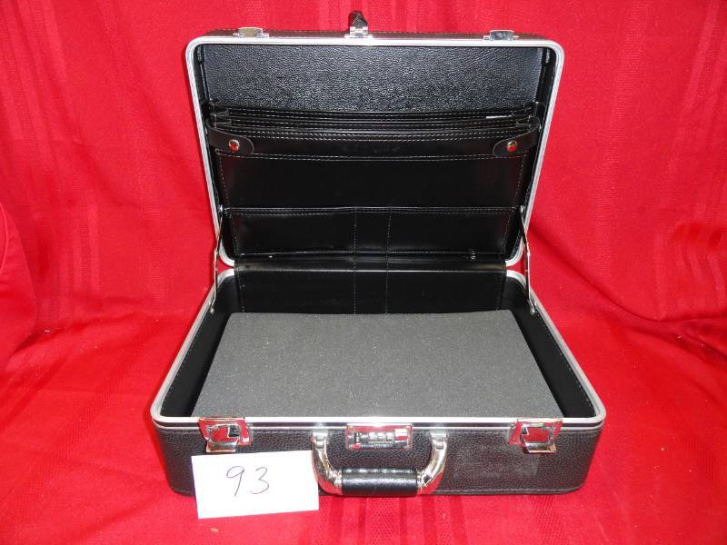 lot 93 image: Presto Brief Case