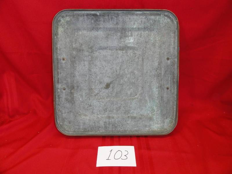 lot 103 image: Copper Lid or Serving Tray
