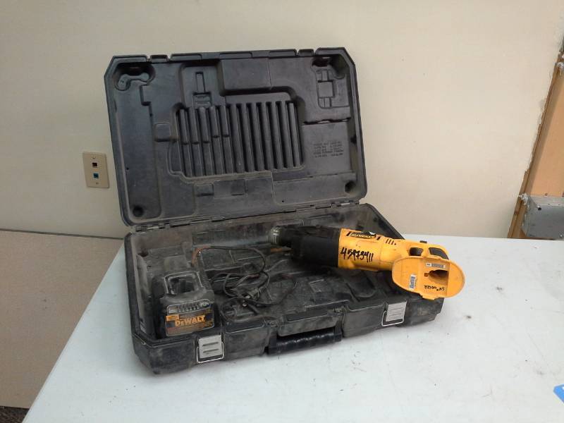 lot 2005 image: DeWalt DW999 18V 78in. SDS Rotary Hammer Steel Drilling 12in., Charger, Case