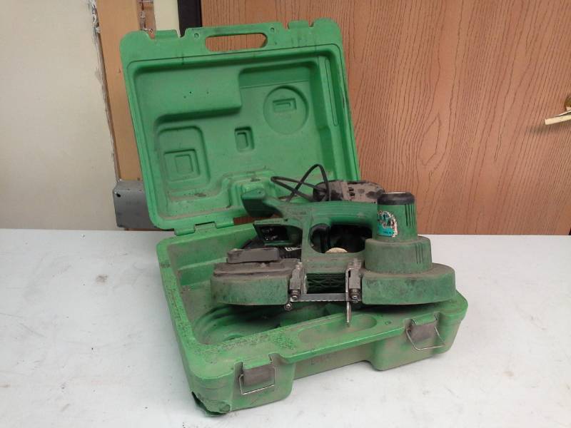 lot 2018 image: Stout Cordless Bandsaw, Battery, Charger, Case
