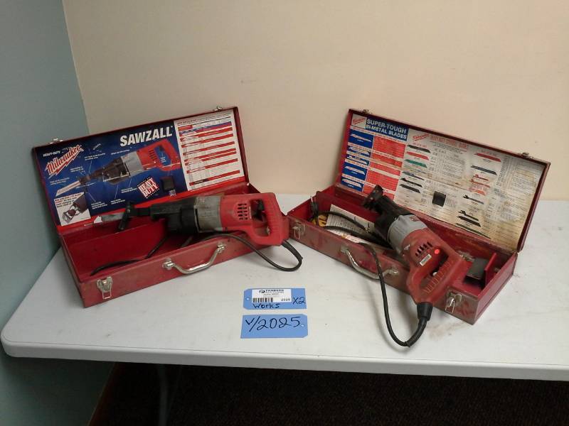lot 2025 image: Lot of (2) Milwaukee Heavy Duty Sawzall, Metal Case
