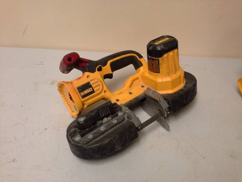 lot 2047 image: DeWalt DCS370 18V Band Saw