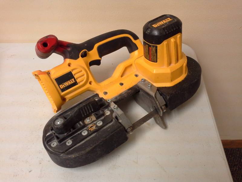 lot 2048 image: DeWalt DCS370 18V Band Saw