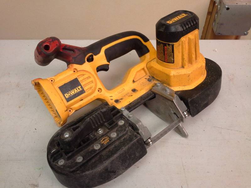 lot 2057 image: DeWalt DCS370 18V Band Saw