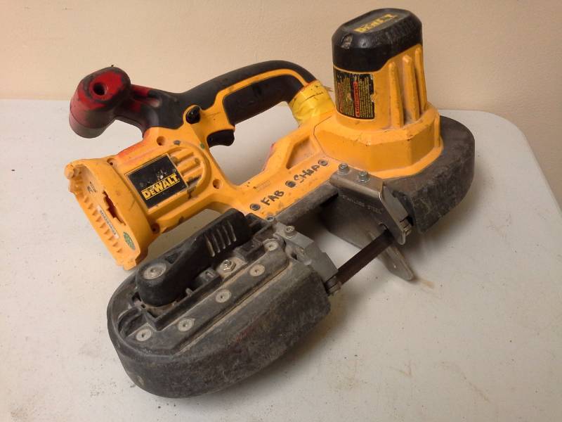 lot 2063 image: DeWalt DCS370 18V Band Saw