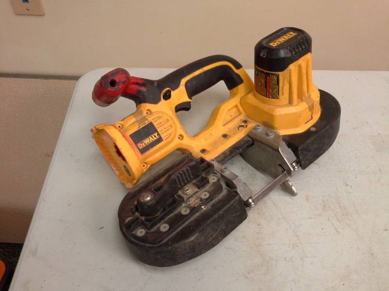 lot 2064 image: DeWalt DCS370 18V Band Saw