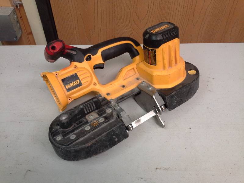 lot 2066 image: DeWalt DCS370 18V Band Saw