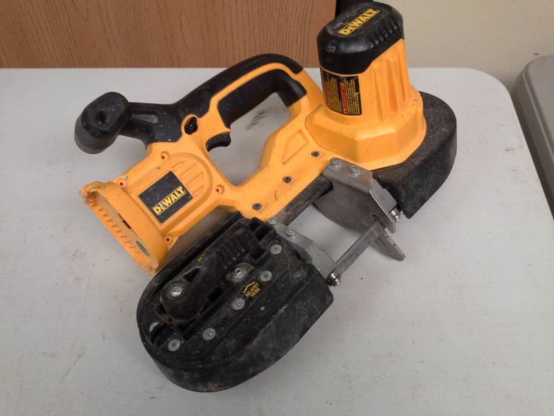 lot 2067 image: DeWalt DCS370 18V Band Saw