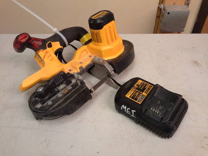 lot 2095 image: DeWalt DCS371 20V Band Saw, DCB101 Charger