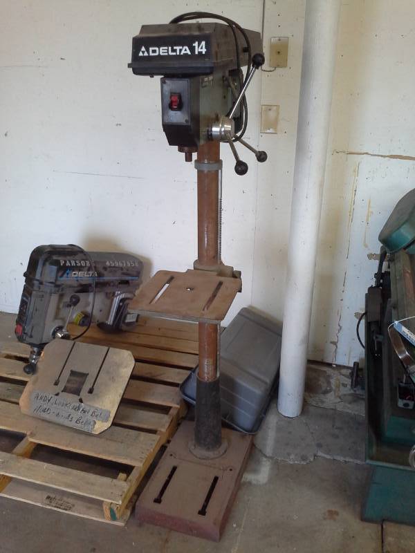 lot 2112 image: Delta 14in. Table-Top Drill Press