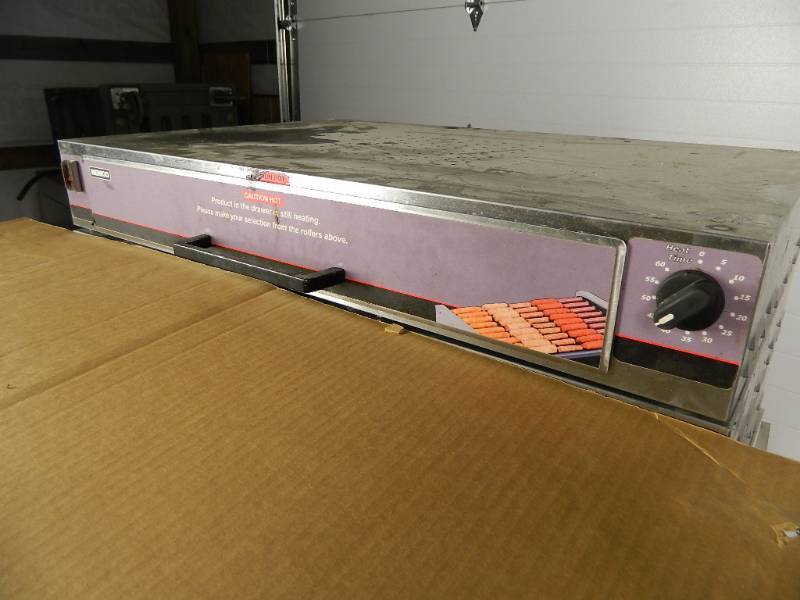 lot 40 image: Nemco Heat and Hold Hot Dog Drawer